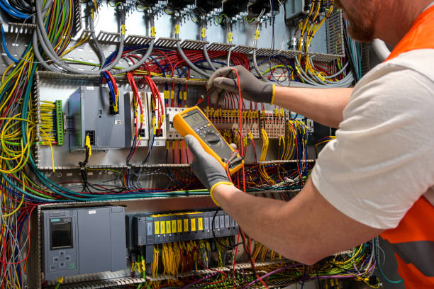 Best Circuit Breaker Repair  in Woodburn, OR